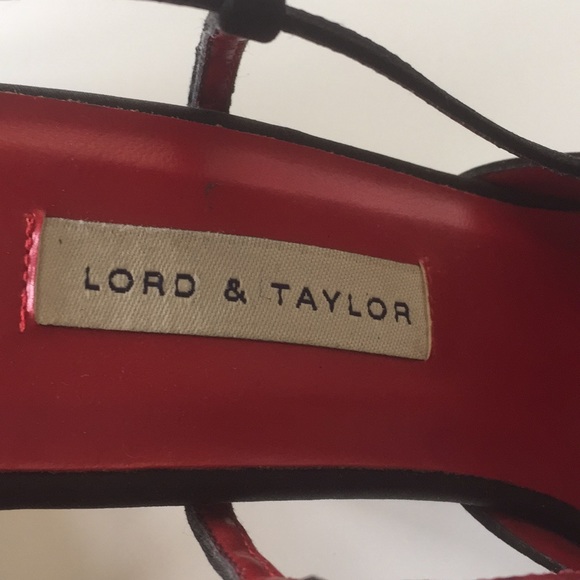 LORD & TAYLOR black heels - Picture 5 of 6